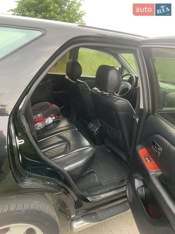 Внедорожник / Кроссовер Lexus RX 2002 в Львове