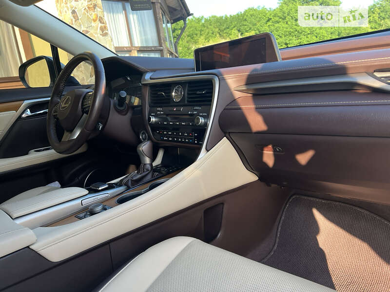 Внедорожник / Кроссовер Lexus RX 2017 в Львове