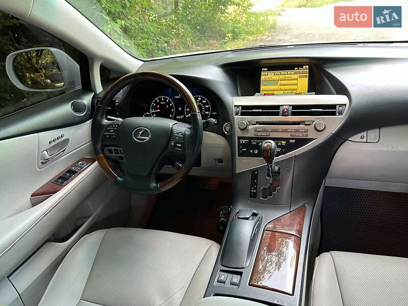 Позашляховик / Кросовер Lexus RX 2010 в Кам'янському