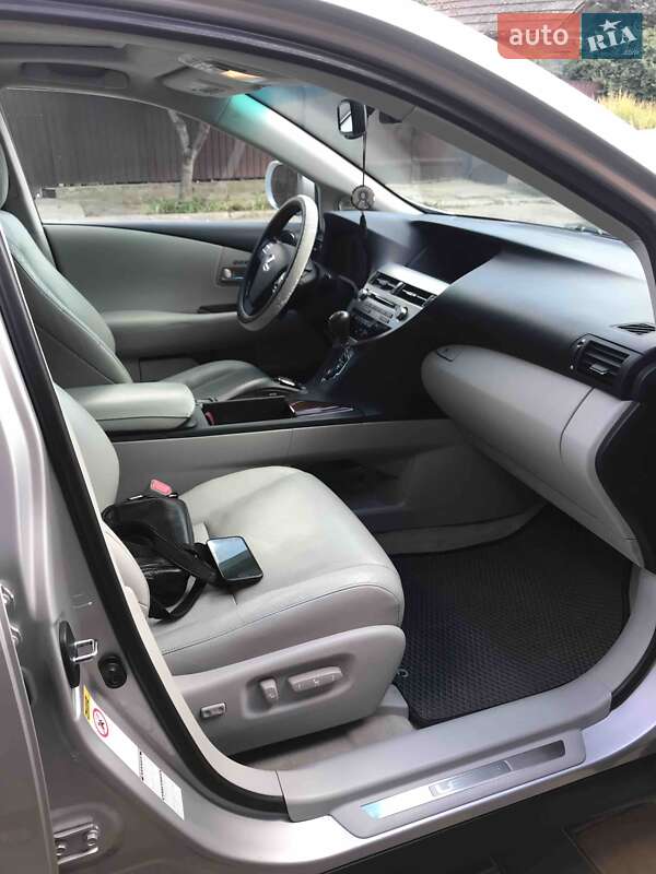 Внедорожник / Кроссовер Lexus RX 2010 в Измаиле