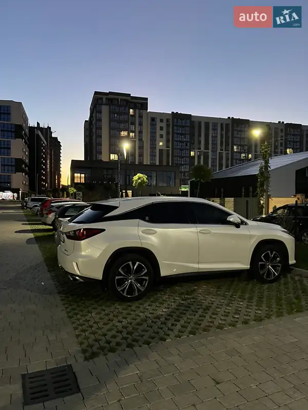 Lexus RX