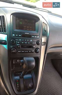 Внедорожник / Кроссовер Lexus RX 2002 в 