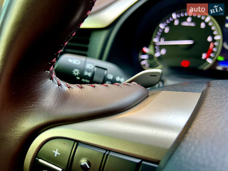 Внедорожник / Кроссовер Lexus RX 2021 в Черновцах