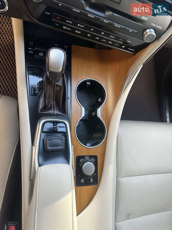 Внедорожник / Кроссовер Lexus RX 2019 в Тернополе