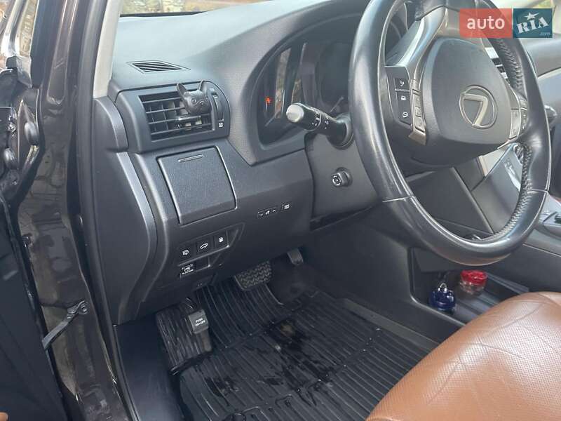 Внедорожник / Кроссовер Lexus RX 2014 в Долине
