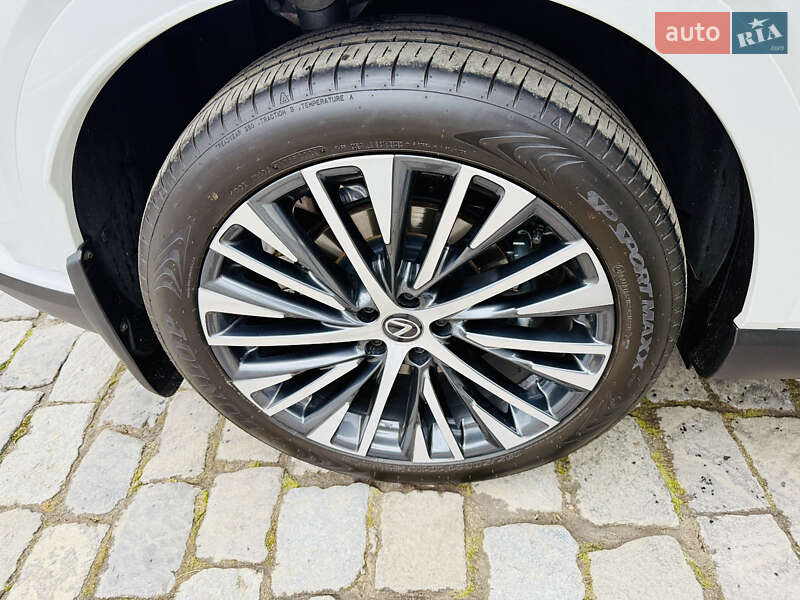 Внедорожник / Кроссовер Lexus RX 2023 в Киеве