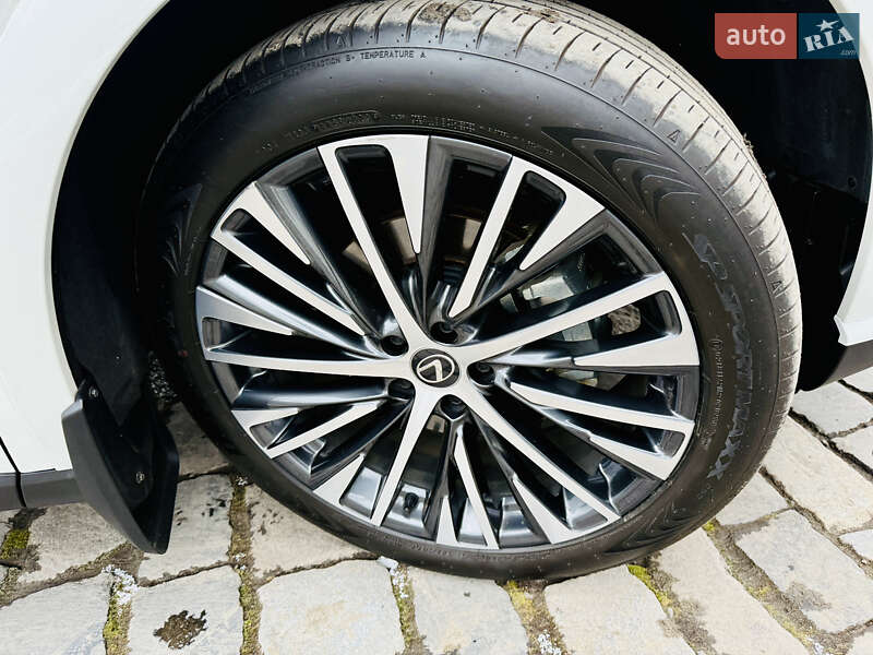 Внедорожник / Кроссовер Lexus RX 2023 в Киеве