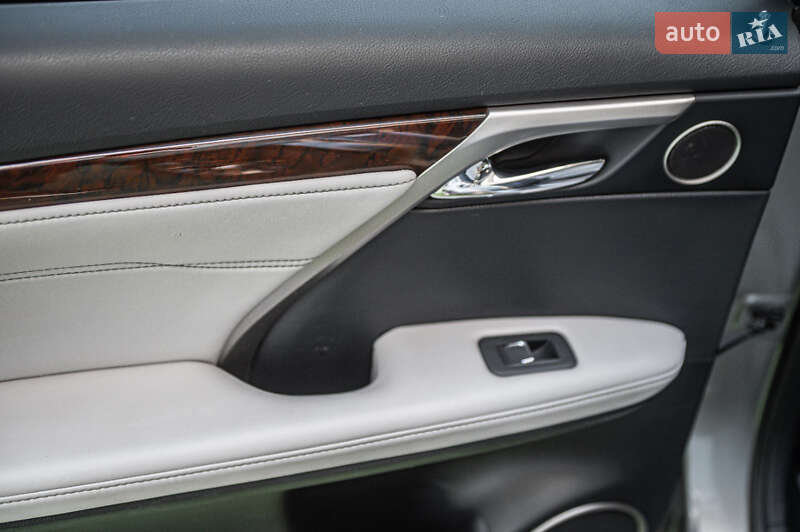 Внедорожник / Кроссовер Lexus RX 2018 в Одессе фото 29 Внедорожник / Кроссовер Lexus RX 2018 в Одессе