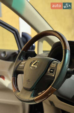 Внедорожник / Кроссовер Lexus RX 2010 в 