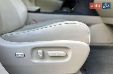 Позашляховик / Кросовер Lexus RX 2012 в 