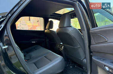 Позашляховик / Кросовер Lexus RX 2024 в 