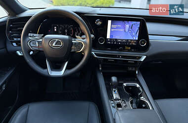 Позашляховик / Кросовер Lexus RX 2024 в 
