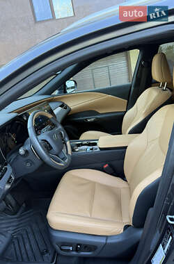 Внедорожник / Кроссовер Lexus RX 2024 в 