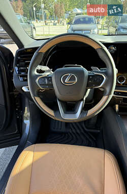 Внедорожник / Кроссовер Lexus RX 2024 в 
