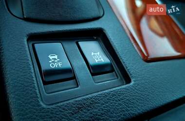 Позашляховик / Кросовер Lexus RX 2010 в 