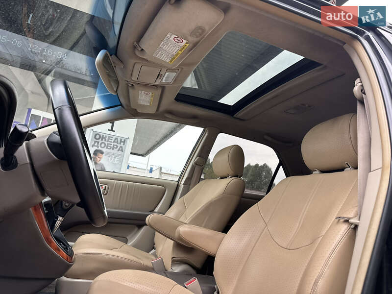 Внедорожник / Кроссовер Lexus RX 1999 в Днепре