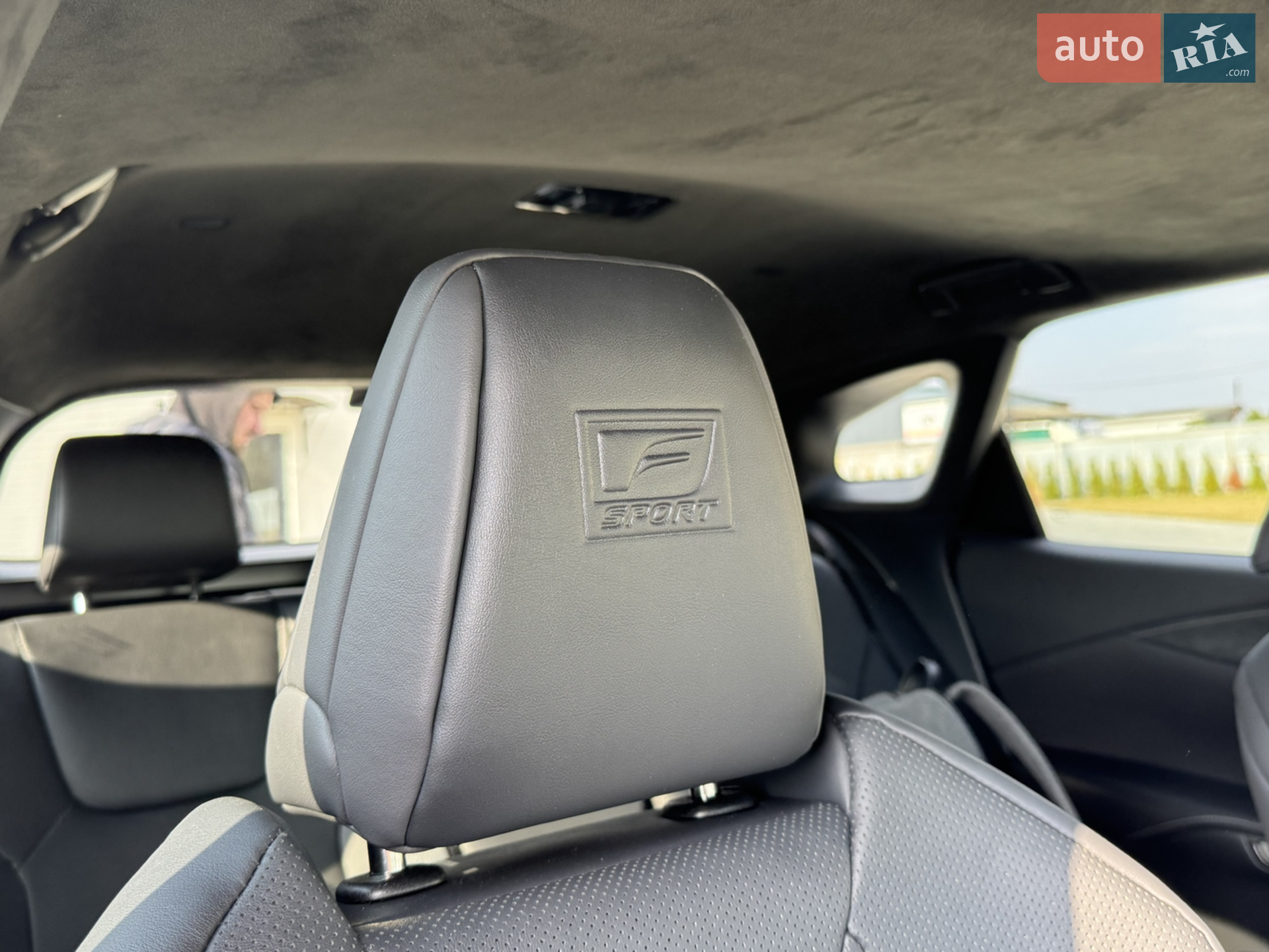 2023 Lexus RX - мініатюра 9