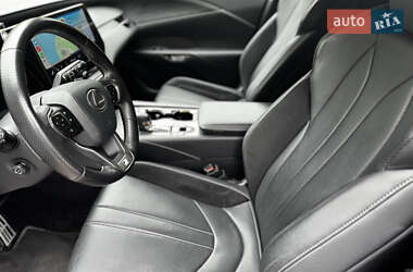Внедорожник / Кроссовер Lexus RX 2022 в 