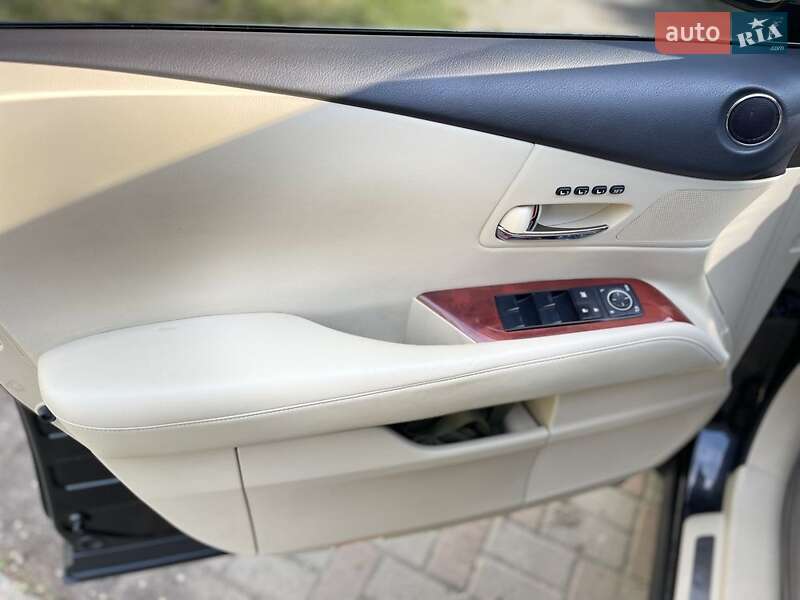 Внедорожник / Кроссовер Lexus RX 2011 в Пятихатках