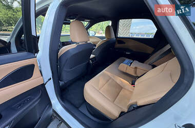 Внедорожник / Кроссовер Lexus RX 2023 в 