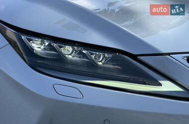 Позашляховик / Кросовер Lexus RX 2020 в 