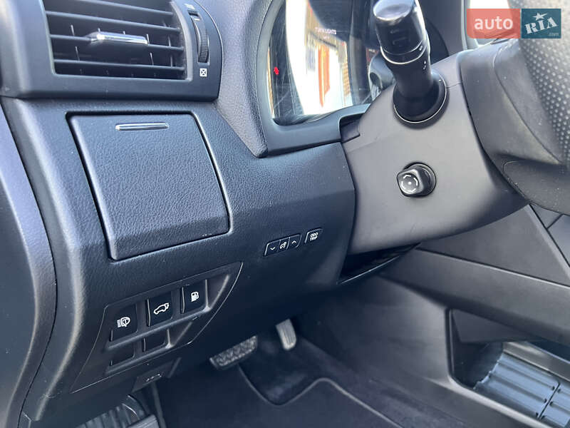 Внедорожник / Кроссовер Lexus RX 2010 в Киеве