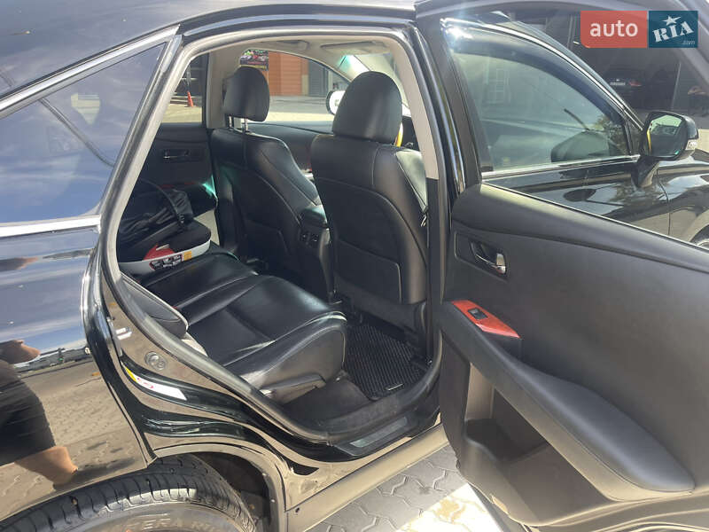 Внедорожник / Кроссовер Lexus RX 2010 в Черновцах