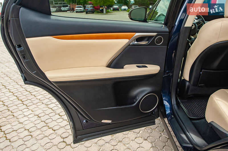 Внедорожник / Кроссовер Lexus RX 2021 в Черновцах