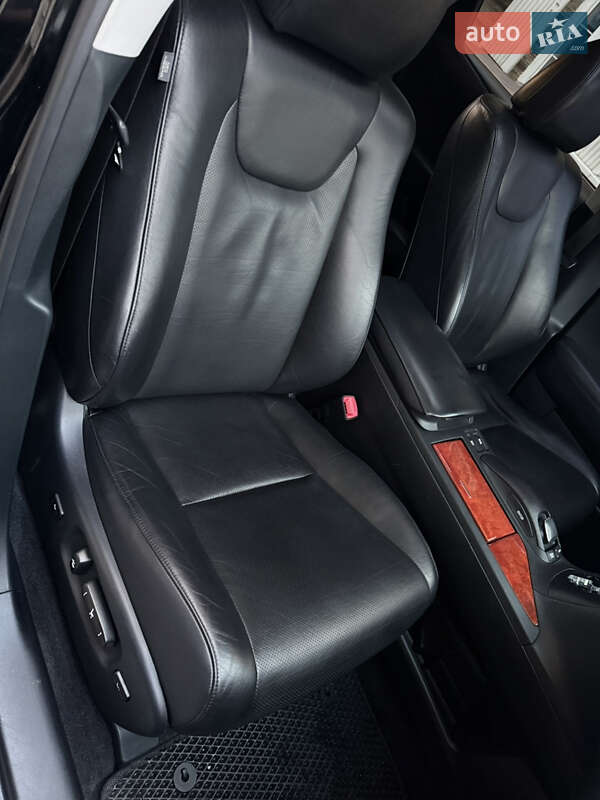 Внедорожник / Кроссовер Lexus RX 2010 в Киеве