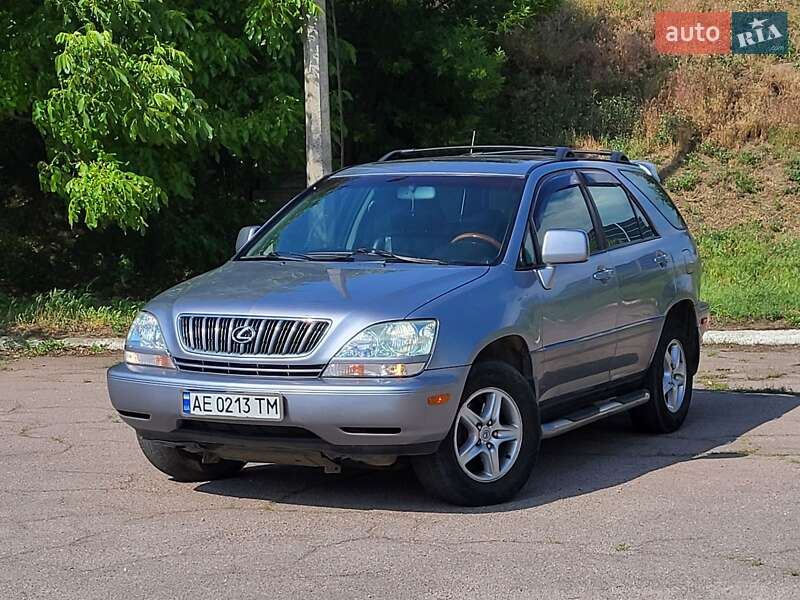 Внедорожник / Кроссовер Lexus RX 2002 в 