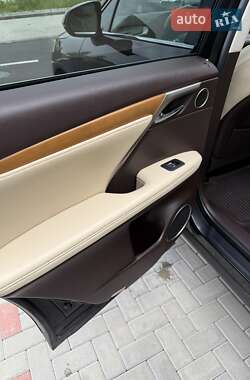 Внедорожник / Кроссовер Lexus RX 2020 в 