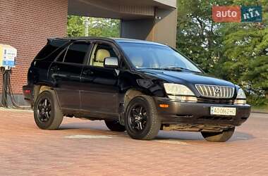 Внедорожник / Кроссовер Lexus RX 2001 в 