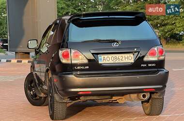 Внедорожник / Кроссовер Lexus RX 2001 в 