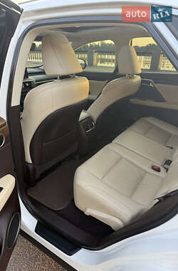 Внедорожник / Кроссовер Lexus RX 2020 в 
