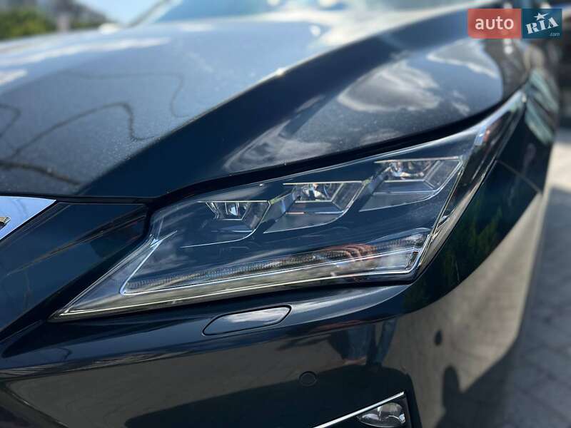 Позашляховик / Кросовер Lexus RX 2016 в Львові