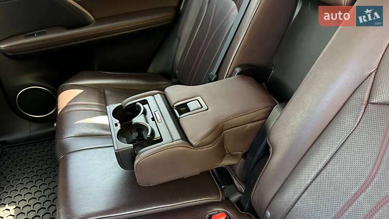 Позашляховик / Кросовер Lexus RX 2016 в Львові