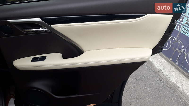 Внедорожник / Кроссовер Lexus RX 2016 в Киеве фото 37 Внедорожник / Кроссовер Lexus RX 2016 в Киеве