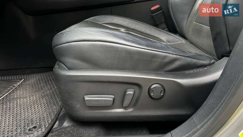 Внедорожник / Кроссовер Lexus RX 2017 в Львове