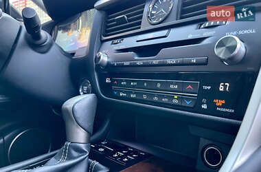 Внедорожник / Кроссовер Lexus RX 2019 в 