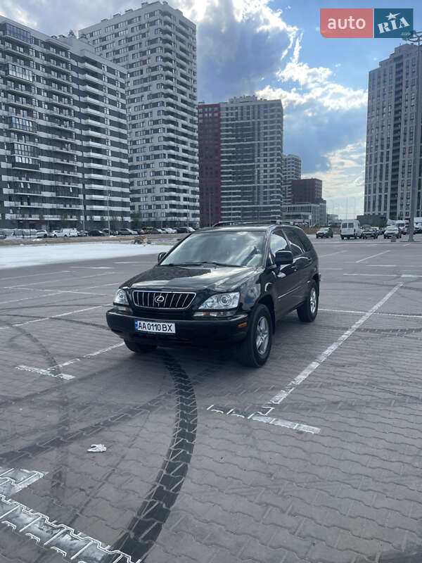 Внедорожник / Кроссовер Lexus RX 2000 в Киеве