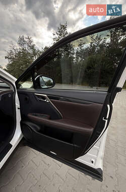 Внедорожник / Кроссовер Lexus RX 2021 в 