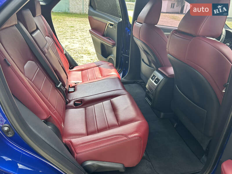 Позашляховик / Кросовер Lexus RX 2016 в Зміїві