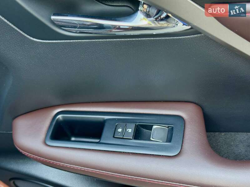 Внедорожник / Кроссовер Lexus RX 2019 в Киеве