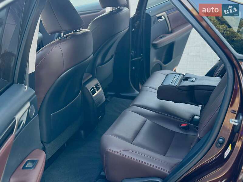 Внедорожник / Кроссовер Lexus RX 2019 в Киеве
