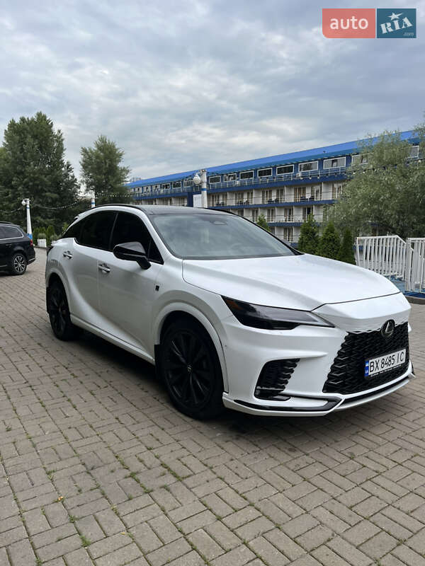 Lexus RX 2023
