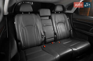 Внедорожник / Кроссовер Lexus RX 2019 в 