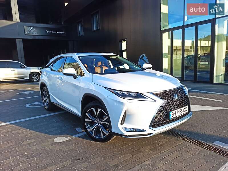 Внедорожник / Кроссовер Lexus RX 2021 в 