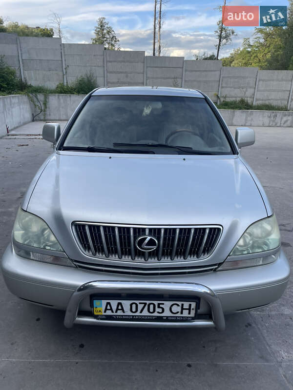 Внедорожник / Кроссовер Lexus RX 2002 в Киеве