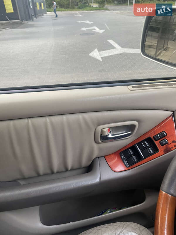 Внедорожник / Кроссовер Lexus RX 2002 в Киеве