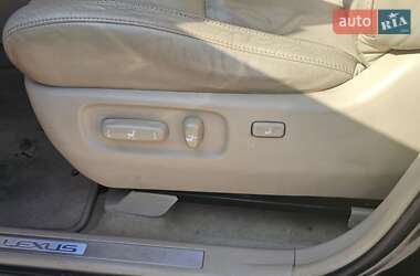 Позашляховик / Кросовер Lexus RX 2006 в 